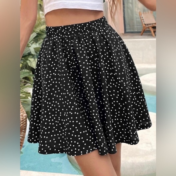 New Polka Dot Skirt - Picture 4 of 5